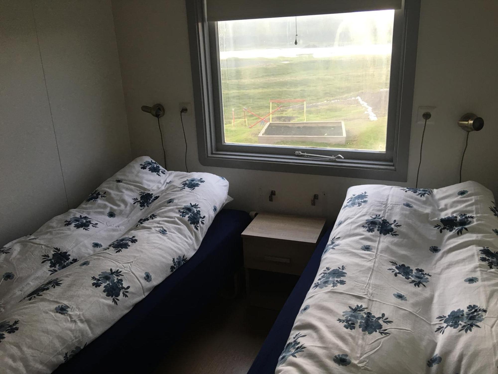 Vestmannsvatn Guesthouse Athaldalur Rom bilde