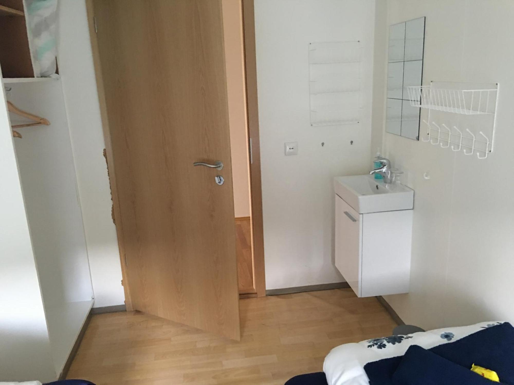 Vestmannsvatn Guesthouse Athaldalur Rom bilde